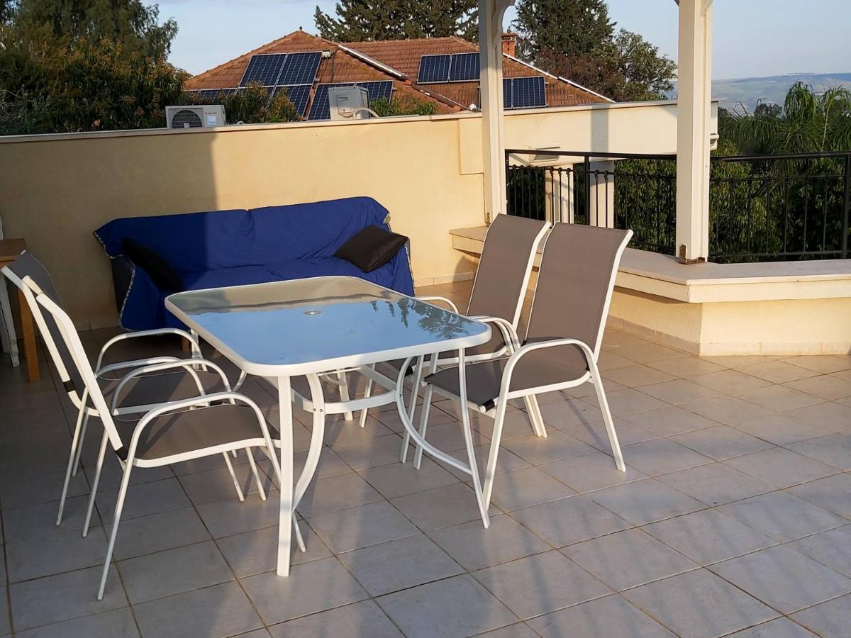 למרפסת La Balcona Apartman Chorazim Kültér fotó