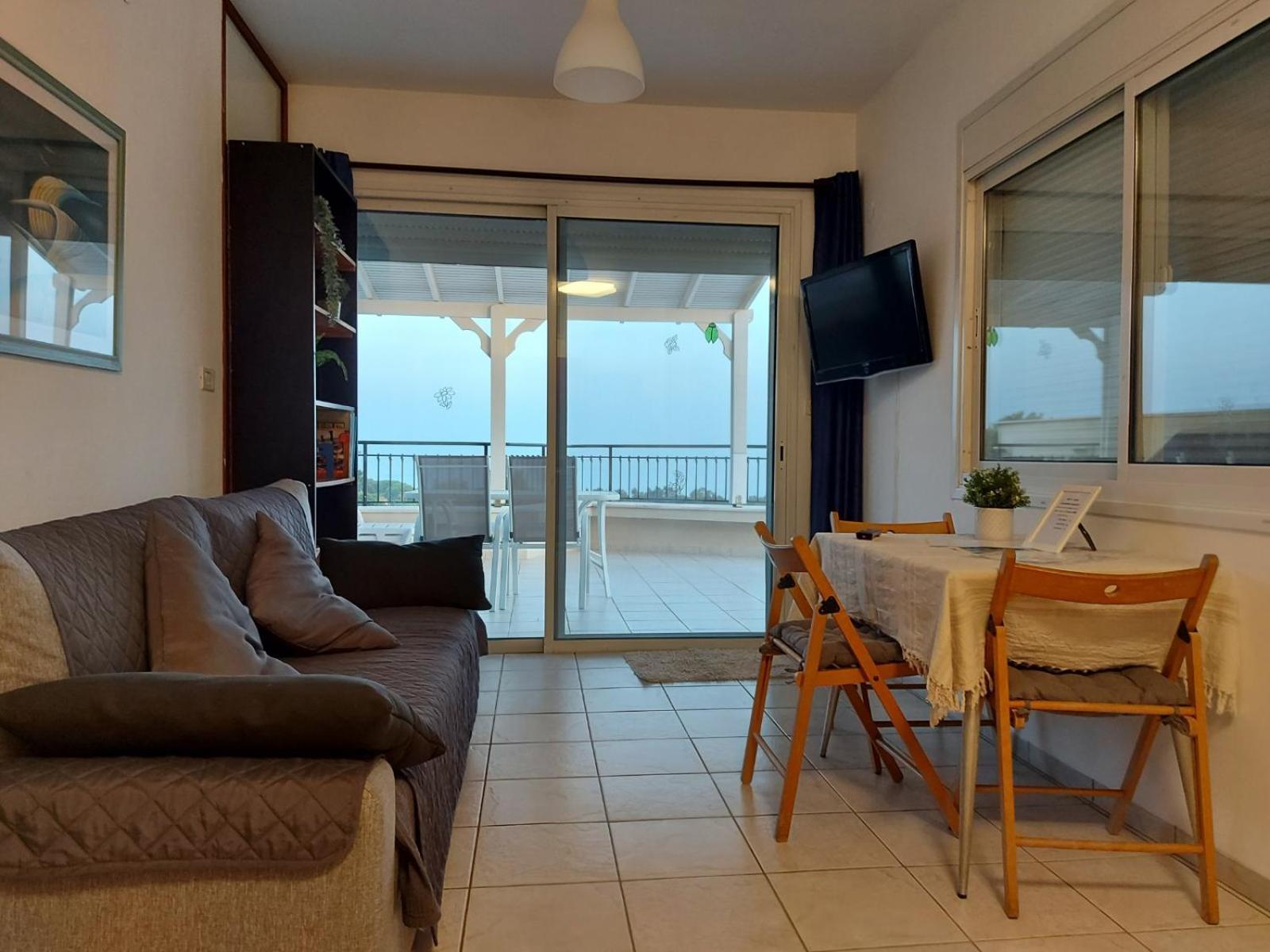 למרפסת La Balcona Apartman Chorazim Szoba fotó