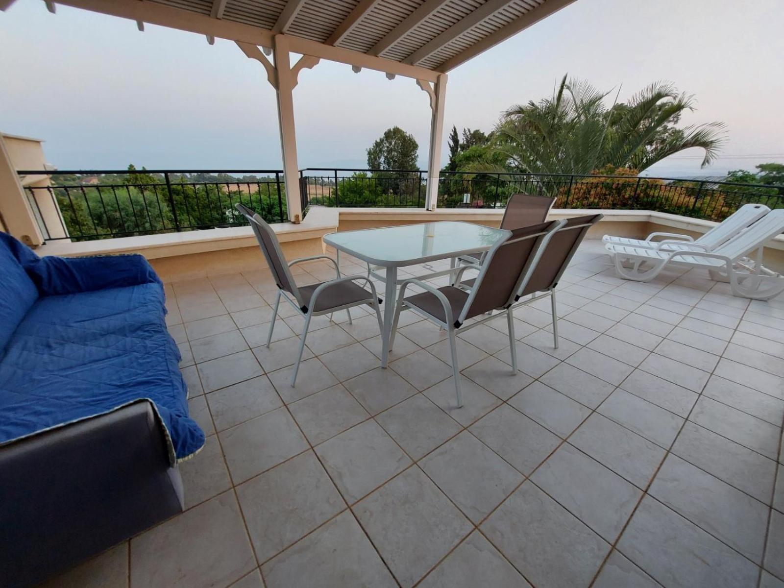 למרפסת La Balcona Apartman Chorazim Szoba fotó